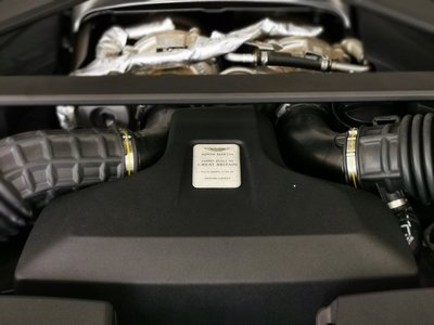 2024 Aston Martin VANTAGE — миниатюра 27
