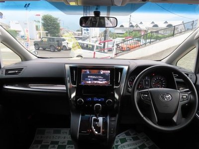 صورة 2 لـ 2015 Toyota VELLFIRE