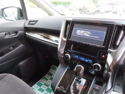 2015 Toyota VELLFIRE — миниатюра 19