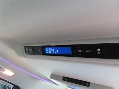 2015 Toyota VELLFIRE — миниатюра 16