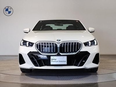 BMW 5 SERIES - 4
