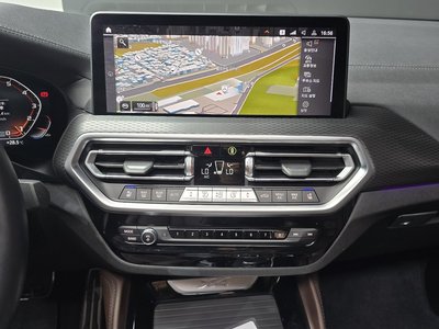 2023 BMW X4 — миниатюра 26