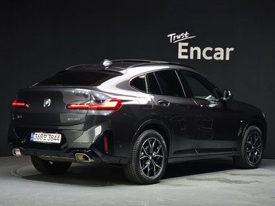 2023 BMW X4 — фото 3