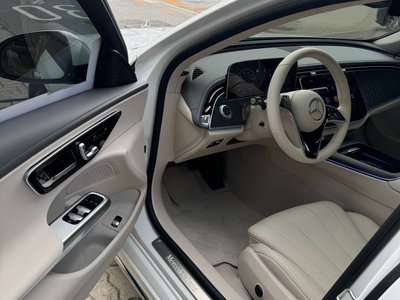 MERCEDES-BENZ E-CLASS - 7