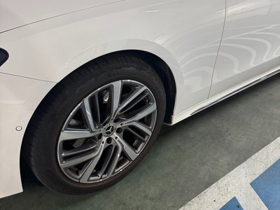 MERCEDES-BENZ E-CLASS - 3