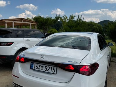MERCEDES-BENZ E-CLASS - 4