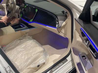 MERCEDES-BENZ E-CLASS - 9