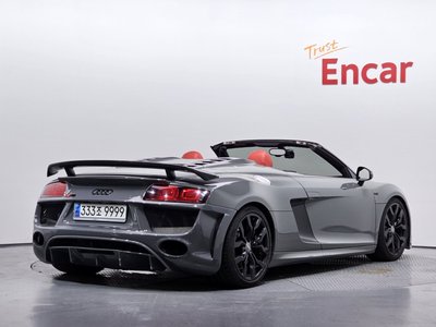 صورة 4 لـ 2012 AUDI R8