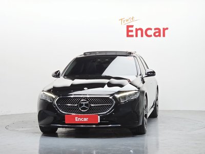 MERCEDES-BENZ E-CLASS - 2