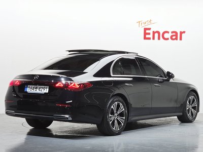 MERCEDES-BENZ E-CLASS - 3