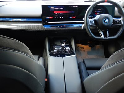 BMW I5 - 7