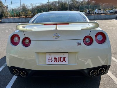 NISSAN GT-R - 6