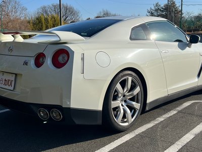 NISSAN GT-R - 5