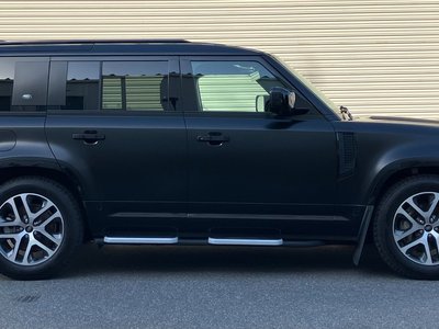 LAND ROVER DEFENDER - 9