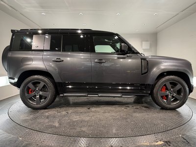 LAND ROVER DEFENDER - 6