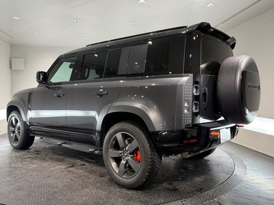 LAND ROVER DEFENDER - 9
