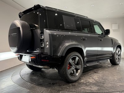 LAND ROVER DEFENDER - 7