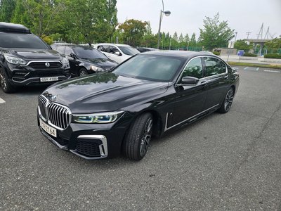 BMW 7 SERIES - 2