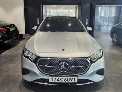 MERCEDES-BENZ E-CLASS - 4