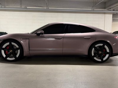 صورة مصغرة 13 لـ 2025 Porsche TAYCAN