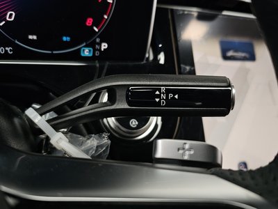 MERCEDES-BENZ E-CLASS - 9