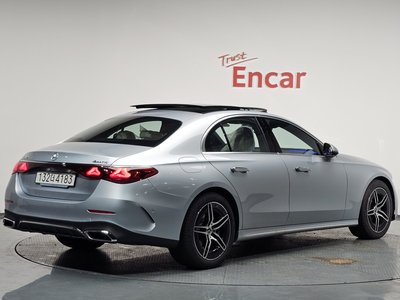 MERCEDES-BENZ E-CLASS - 2