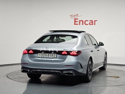 MERCEDES-BENZ E-CLASS - 4