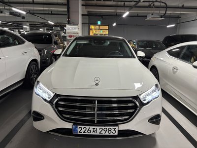 MERCEDES-BENZ E-CLASS