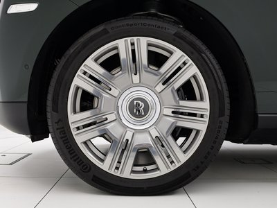 ROLLS-ROYCE CULLINAN - 8