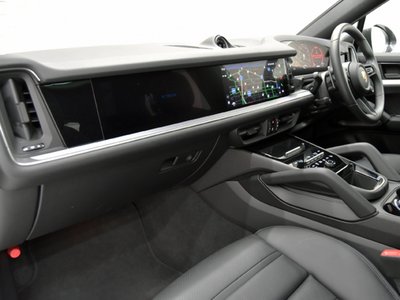 PORSCHE CAYENNE - 10