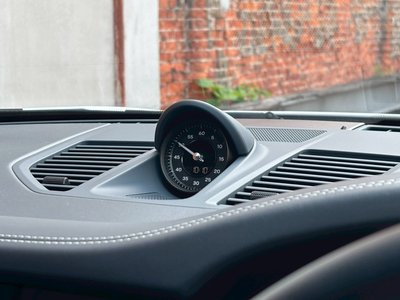 PORSCHE 911 - 9