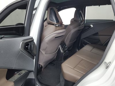 2025 BMW X3 — миниатюра 16
