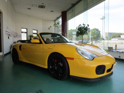 PORSCHE 911 CABRIOLET - 6