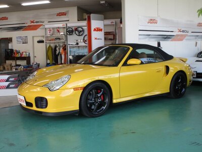 PORSCHE 911 CABRIOLET