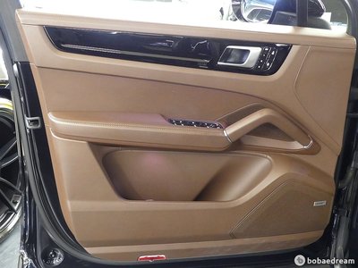صورة مصغرة 12 لـ 2021 Porsche CAYENNE