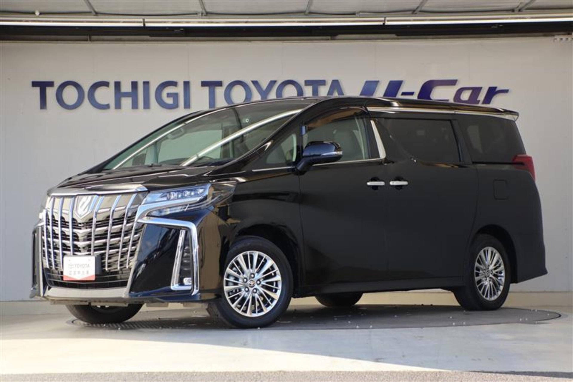 TOYOTA ALPHARD - View 1