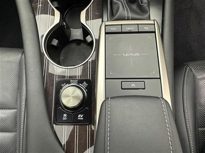 صورة 8 لـ 2021 Lexus RX