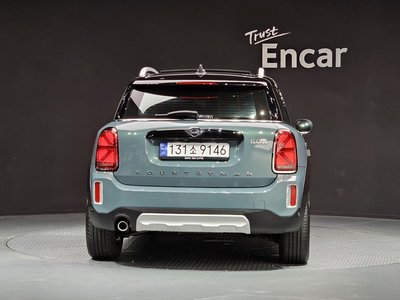 MINI COUNTRYMAN - 3