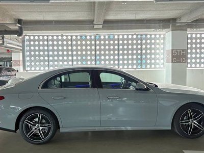 MERCEDES-BENZ E-CLASS - 6