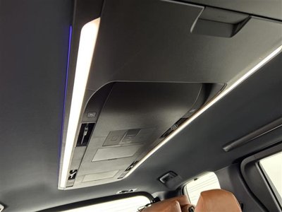 2025 TOYOTA ALPHARD photo 8