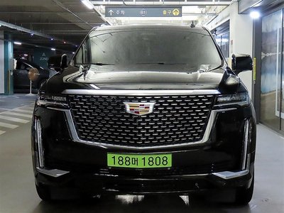 2022 Cadillac ESCALADE 5TH GENERATION photo 5