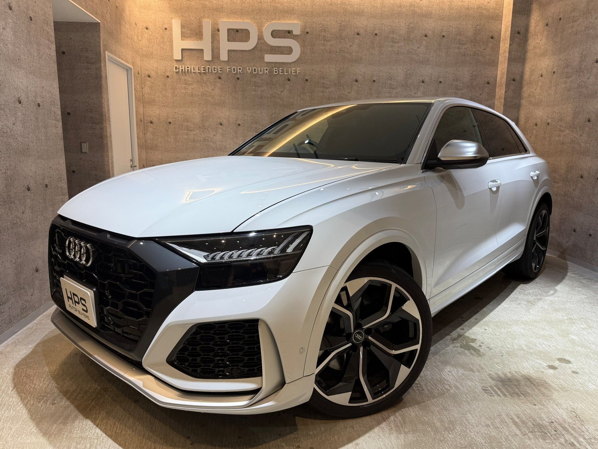 AUDI RS Q8 - View 1