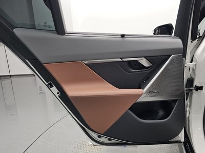 صورة مصغرة 15 لـ 2024 BMW 5 SERIES