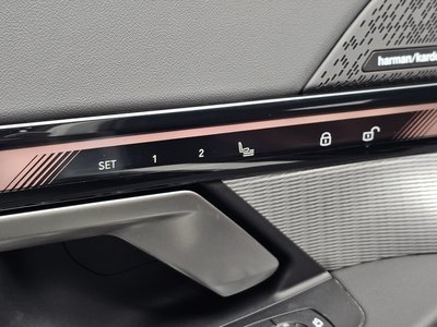صورة مصغرة 30 لـ 2024 BMW 5 SERIES