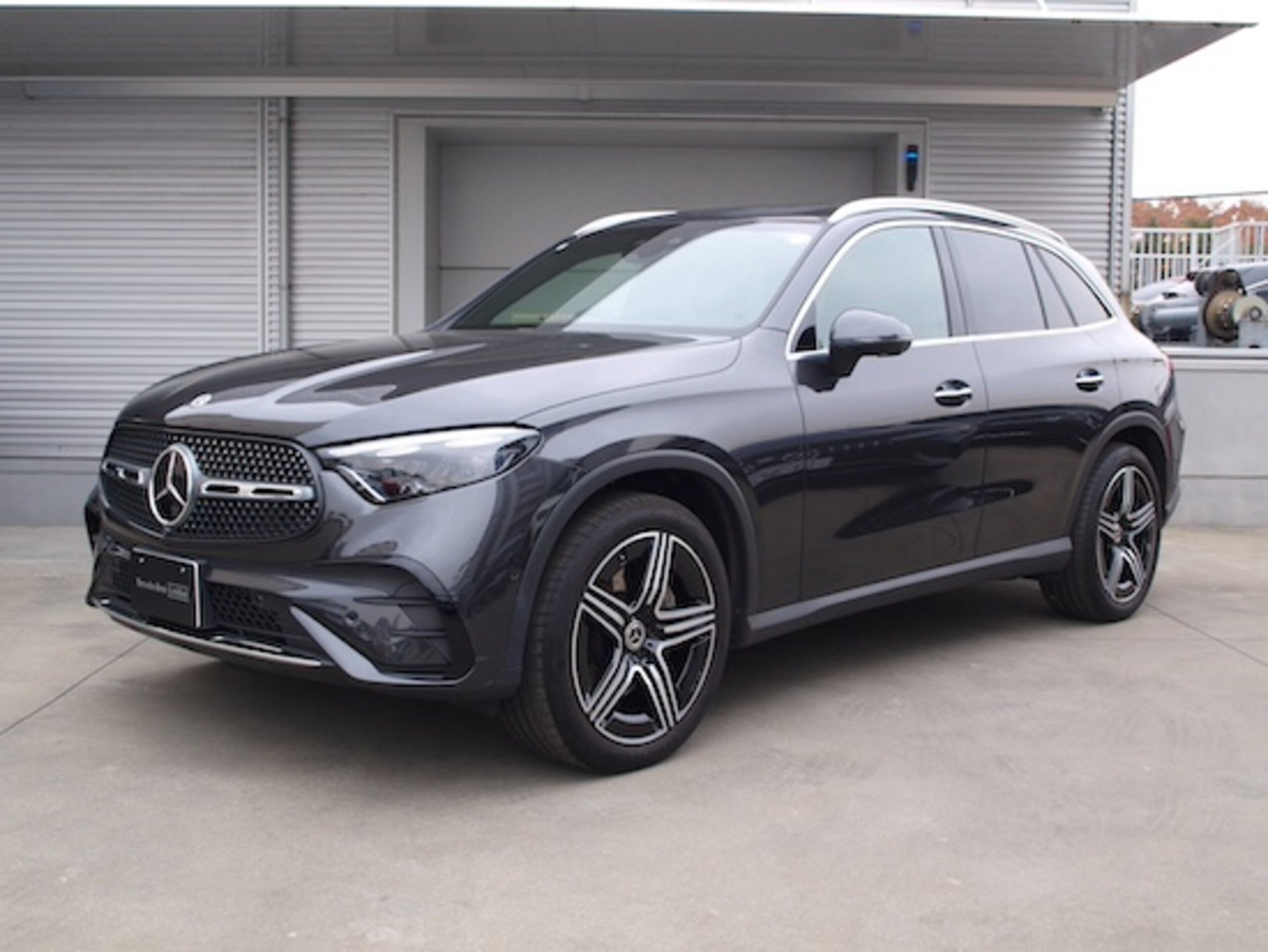 MERCEDES-BENZ GLC - View 1