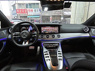 MERCEDES-BENZ GT AMG - 5