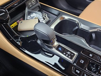 صورة مصغرة 12 لـ 2025 Lexus NX