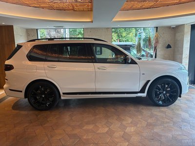 2024 BMW X7 照片 8