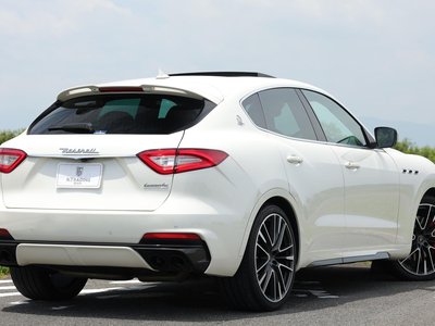صورة 8 لـ 2020 Maserati LEVANTE