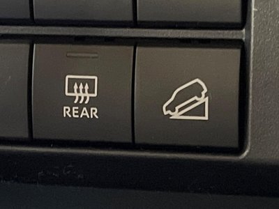 TOYOTA LAND CRUISER - 8